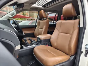 Toyota Land Cruiser Prado 2.8 2021 Pearl