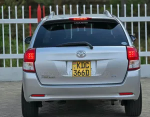 Toyota Corolla Fielder 2014 Silver