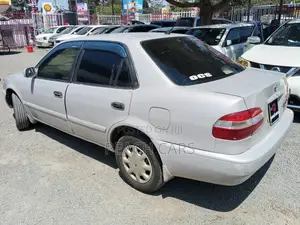 Toyota Corolla 2000 Silver