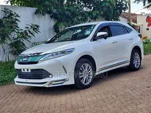 Toyota Harrier 2.0 4WD 2019 White