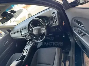 Honda Vezel 2019 Matt Black