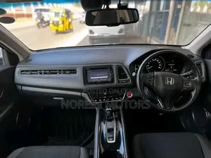 Honda Vezel 2019 Matt Black
