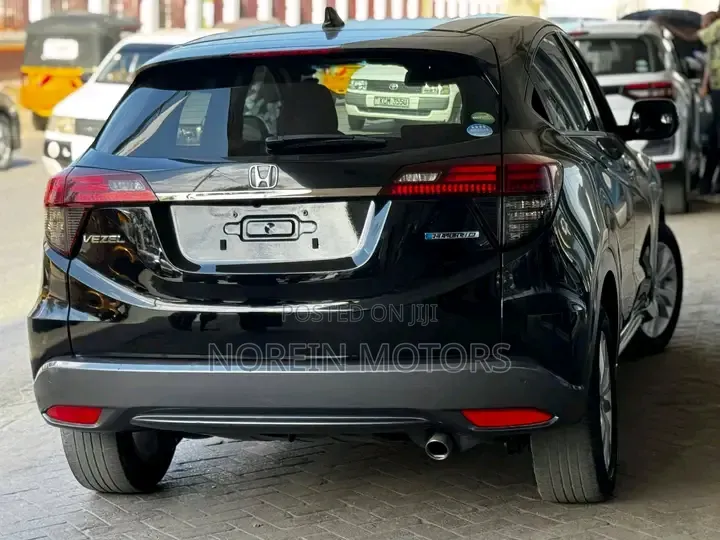 Honda Vezel 2019 Matt Black