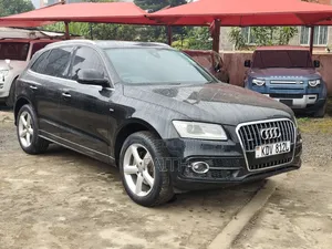 Audi Q5 2.0T Premium AWD quattro 2016 Black
