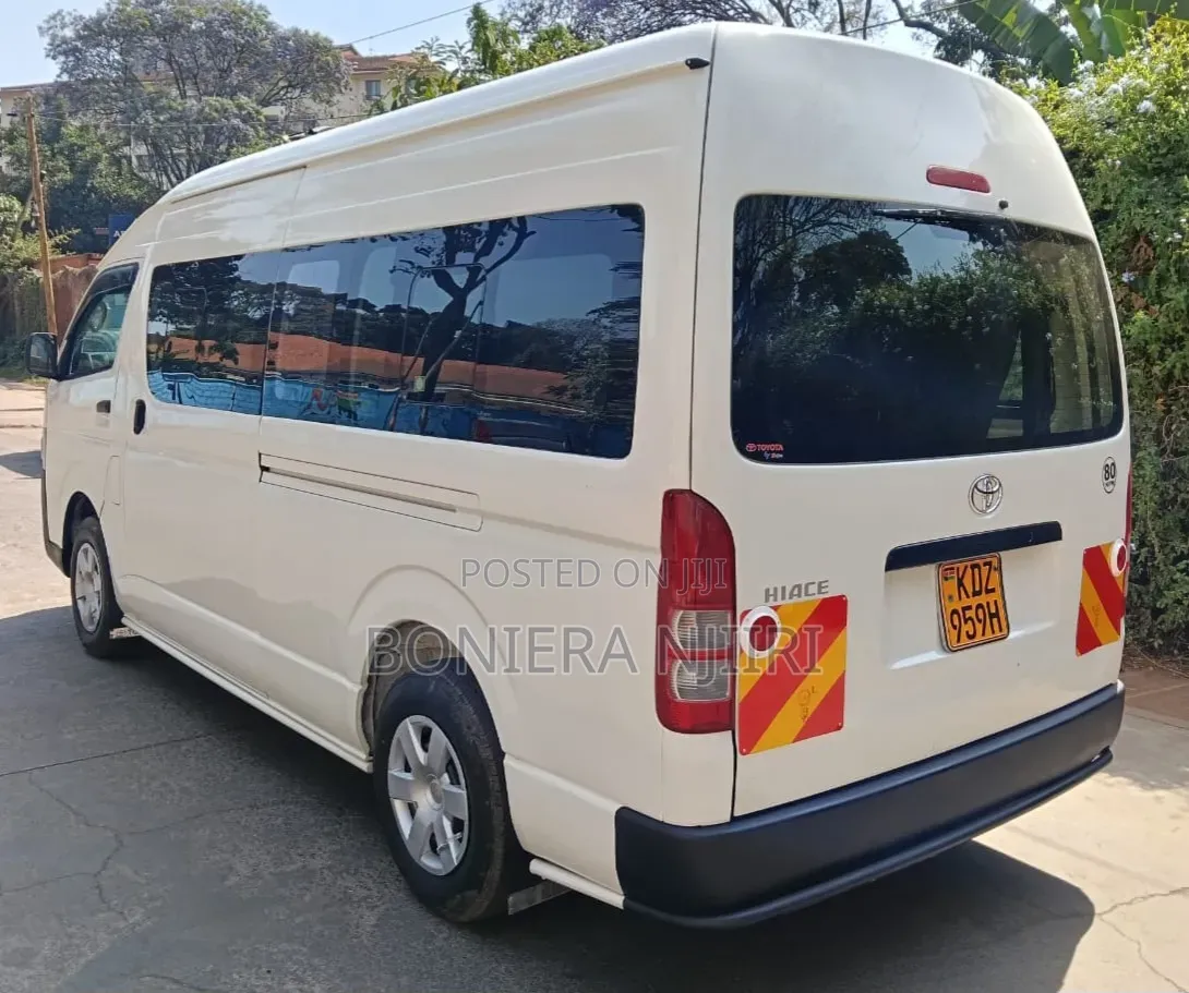 Toyota HiAce 2024 White