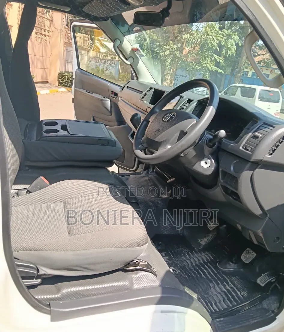 Toyota HiAce 2024 White