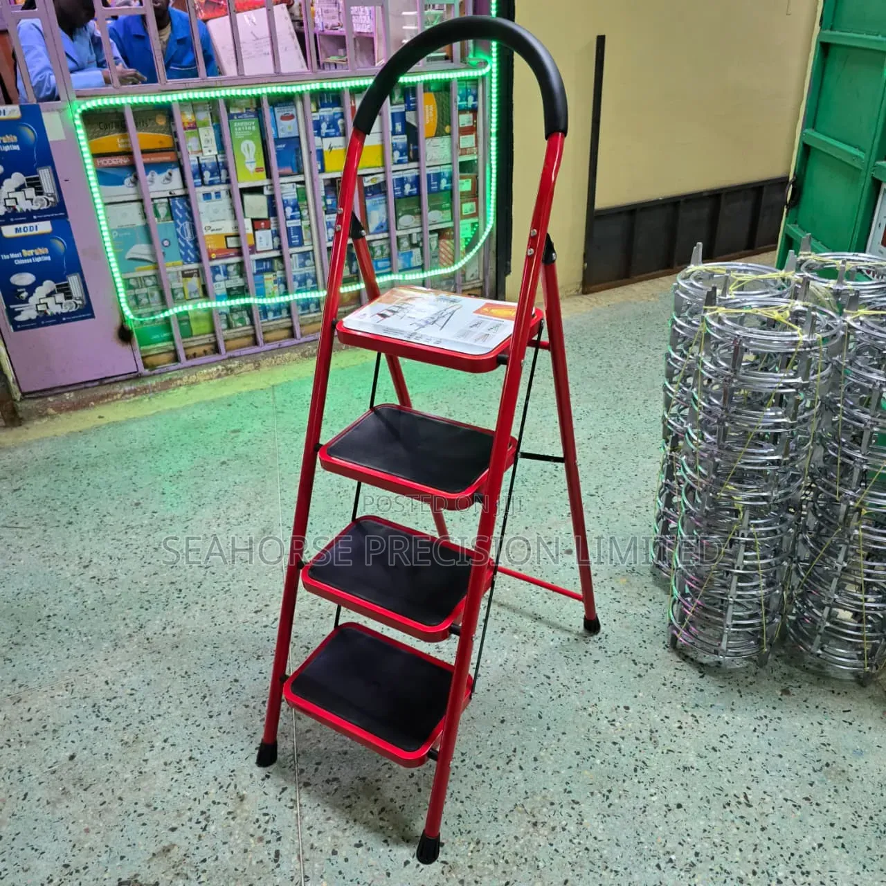 Heavy-Duty Step Ladders – Strong, Stable Reliable!