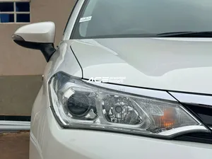 Toyota Corolla Fielder 2020 White