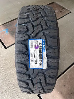 Lt 265 /60 R18 Toyo Tires 114q a/T All-Terrain