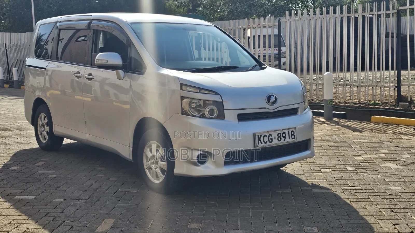 Toyota Voxy 2007 Gray