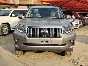 Toyota Land Cruiser Prado 2.8 2019 Beige
