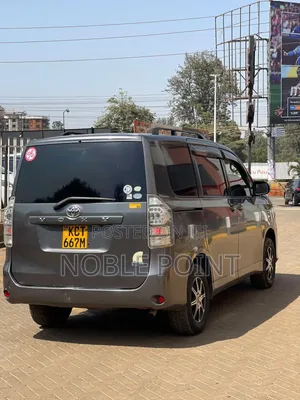 Toyota Voxy 2011 Gray