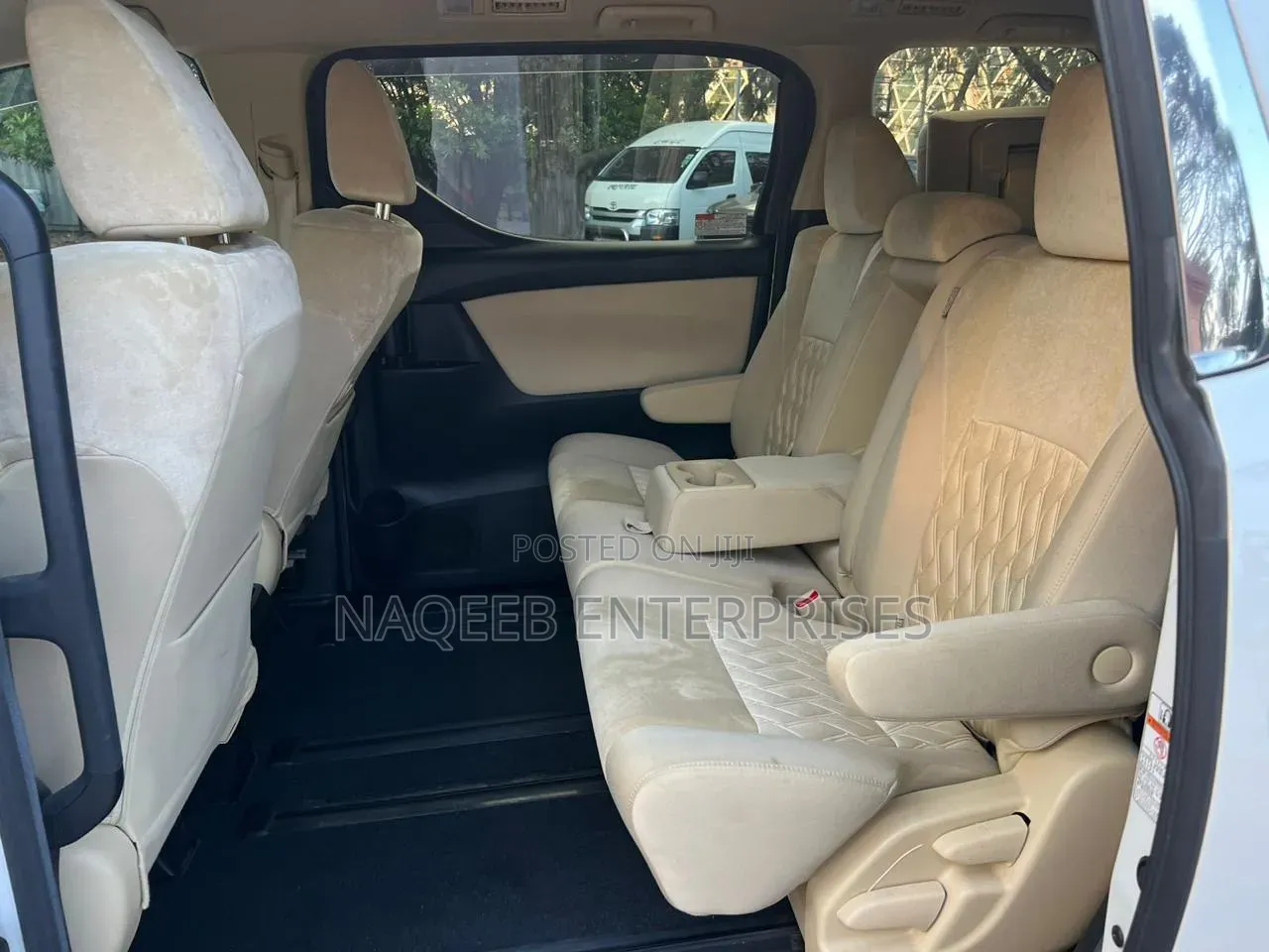 Toyota Alphard 2.5 Petrol FWD 2019 Pearl