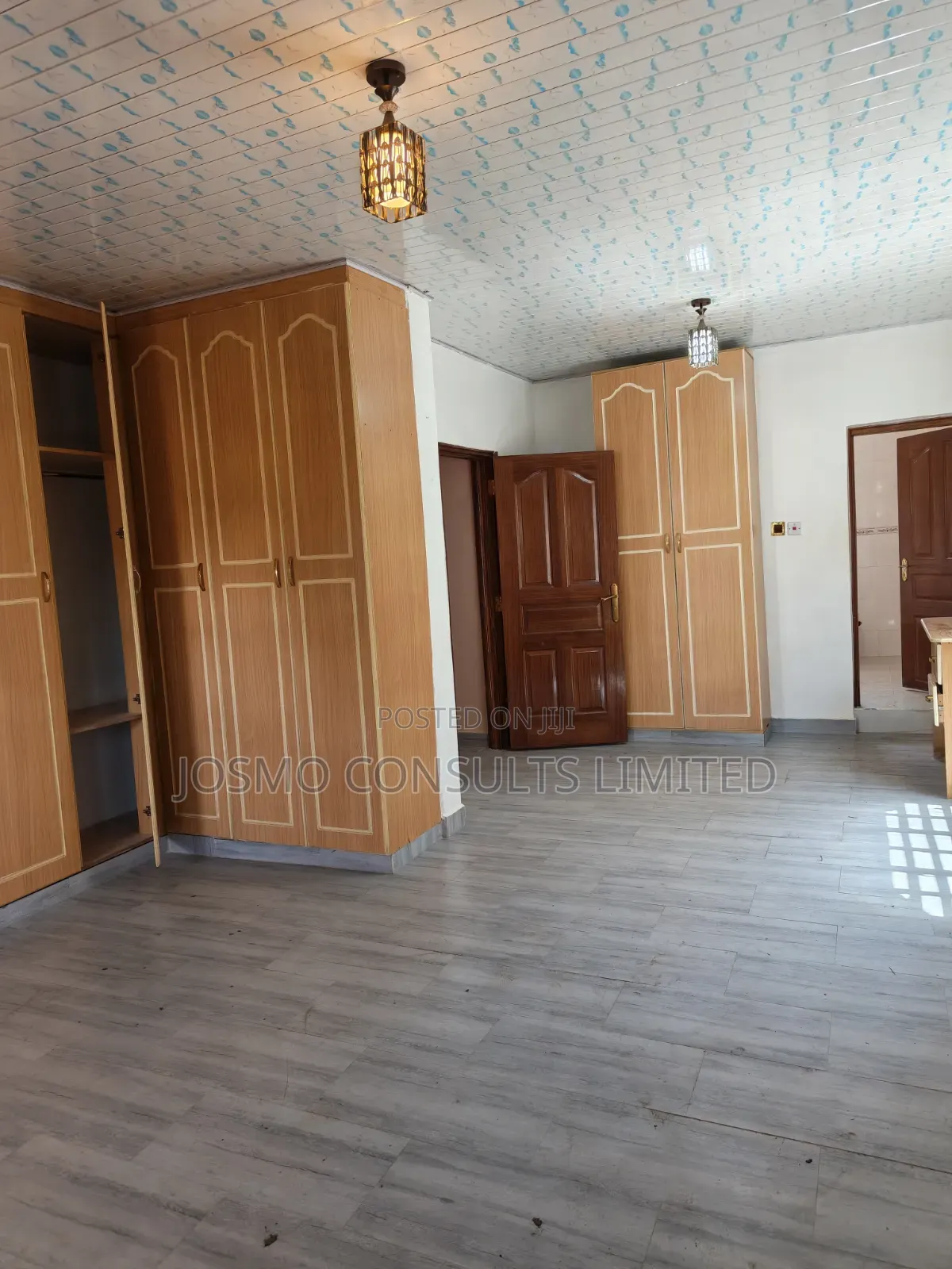 5bdrm Mansion in Kamakis for rent