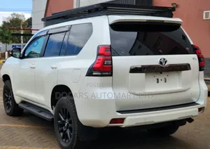 Toyota Land Cruiser Prado 2021 White