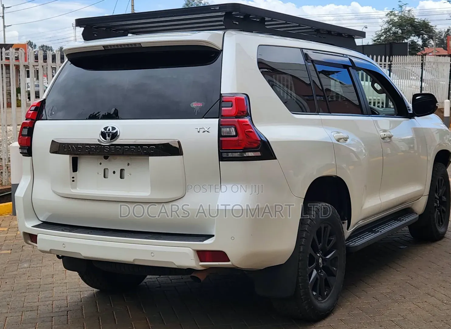 Toyota Land Cruiser Prado 2021 White