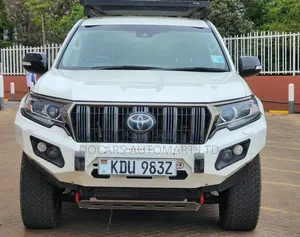 Toyota Land Cruiser Prado 2021 White