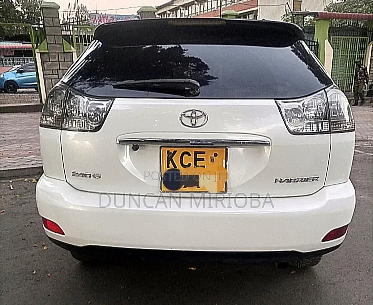 Toyota Harrier 2009 White