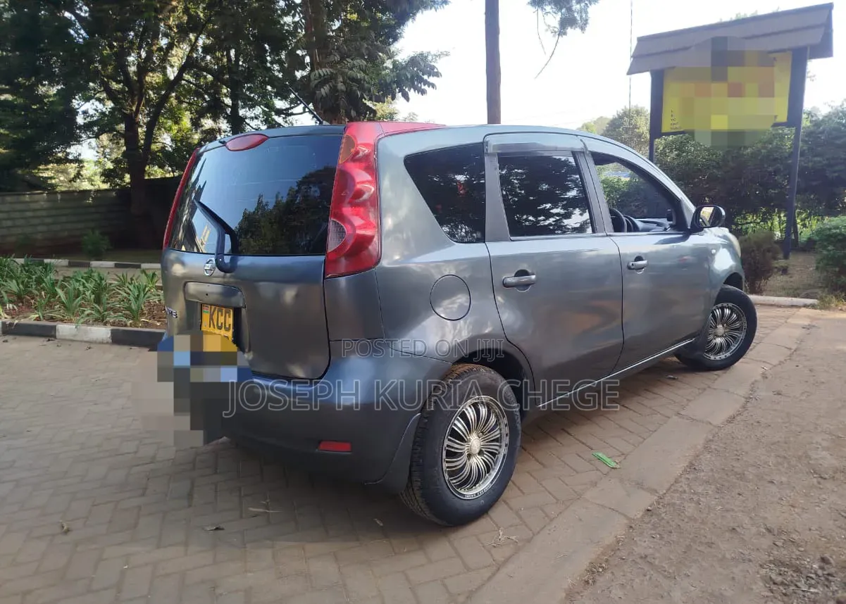 Nissan Note 2010 Gray