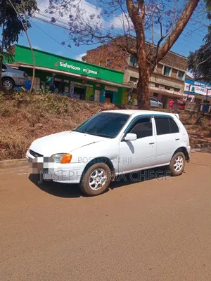 Toyota Starlet 1998 White