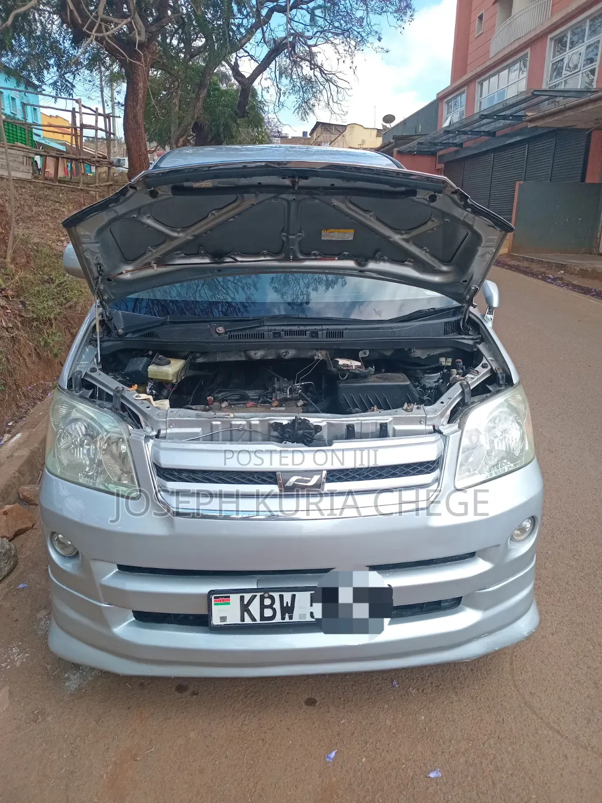 Toyota Noah 2006 Silver