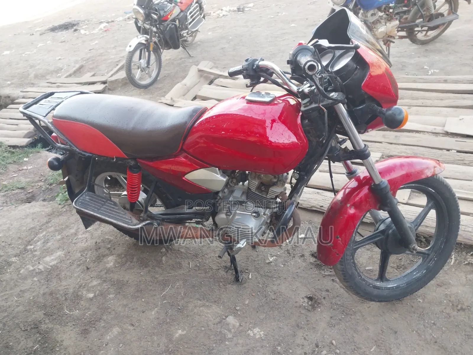 TVS HLX Plus ES 2022 Red