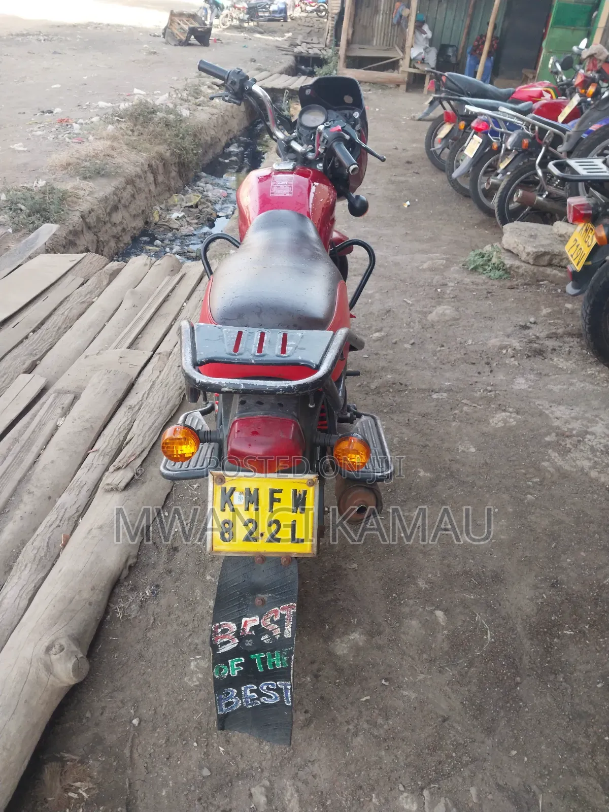 TVS HLX Plus ES 2022 Red
