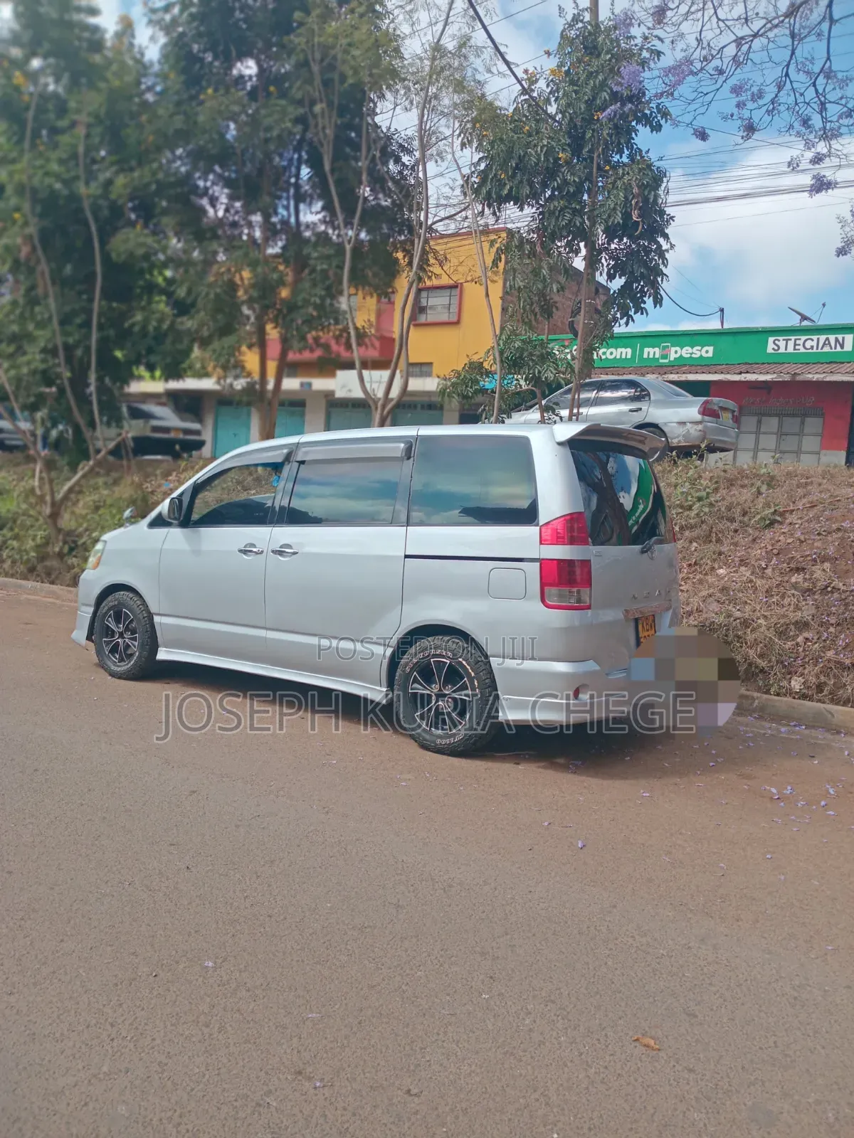 Toyota Noah 2006 Silver