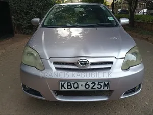 Toyota Corolla RunX 1.5 X FWD 2004 Beige