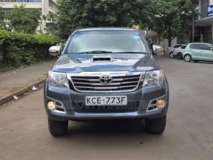 Toyota Hilux Double Cabin