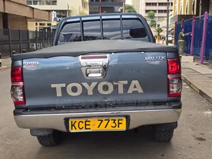 Toyota Hilux Double Cabin