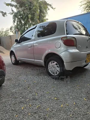 Toyota Vitz 1.0 FWD 3dr 2000 Gray