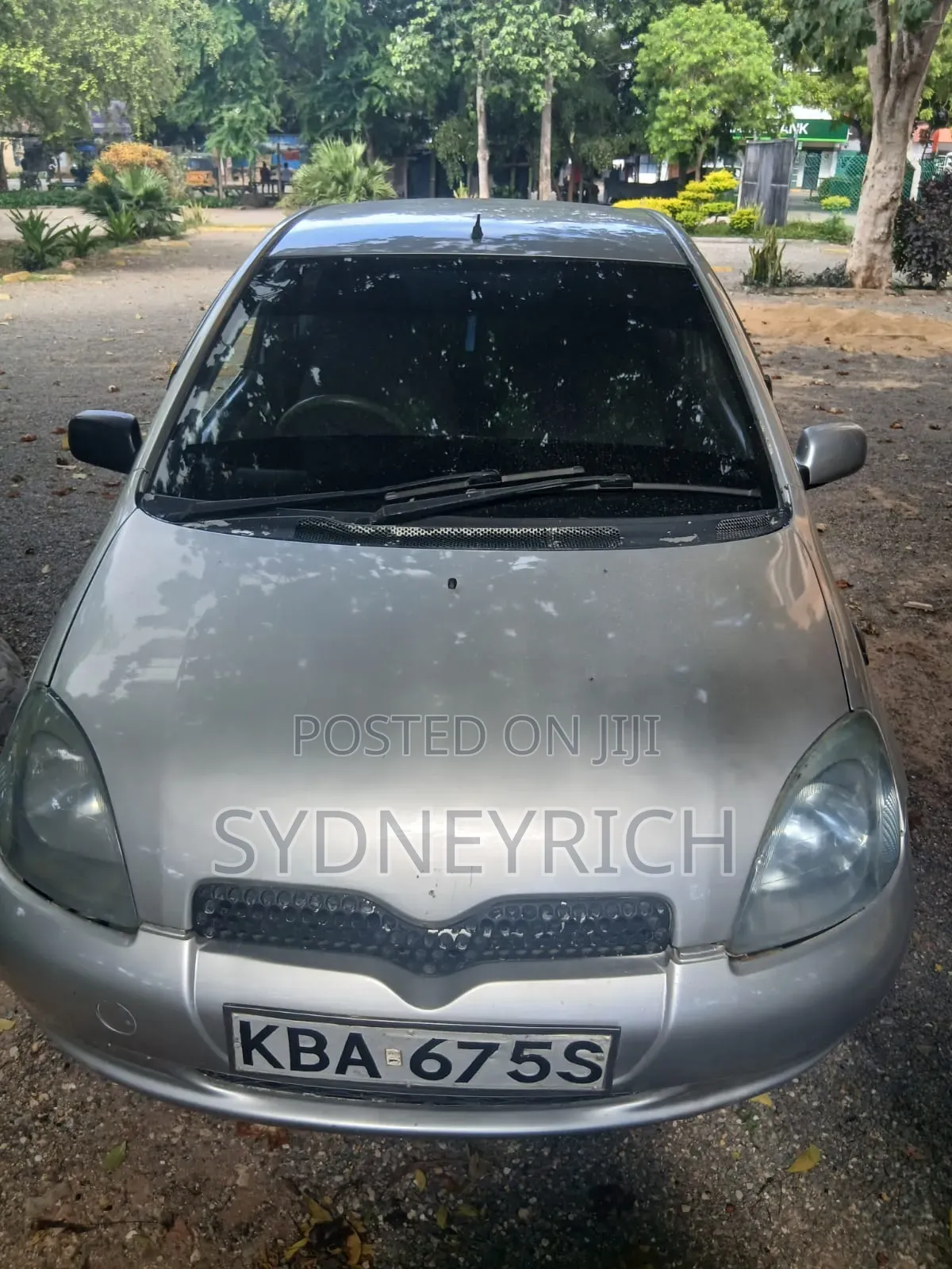 Toyota Vitz 1.0 FWD 3dr 2000 Gray