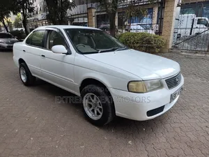 Nissan Sunny 2003 White