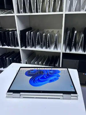 Laptop HP EliteBook 830 G9 16GB Intel Core i5 SSD 512GB