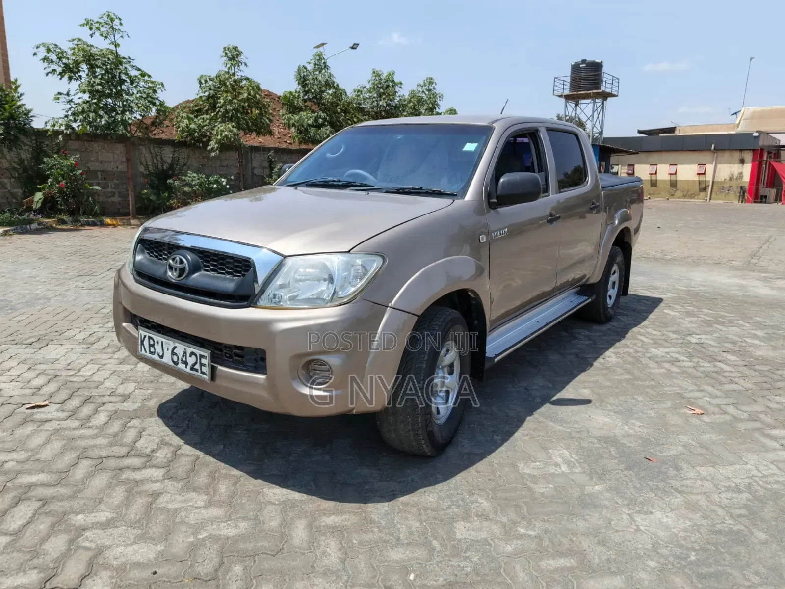 Toyota Hilux 2008 Gold
