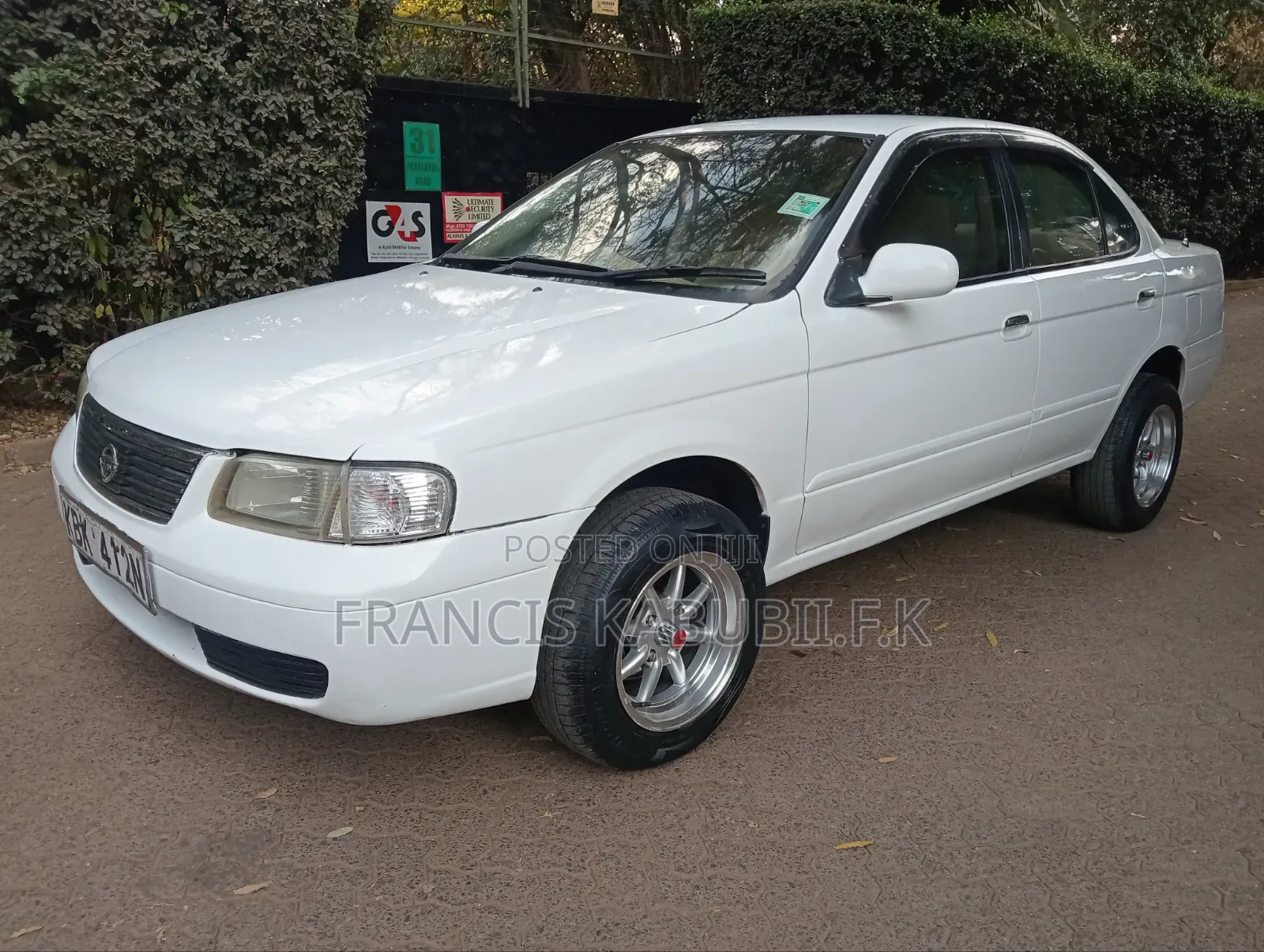 Nissan Sunny 2003 White