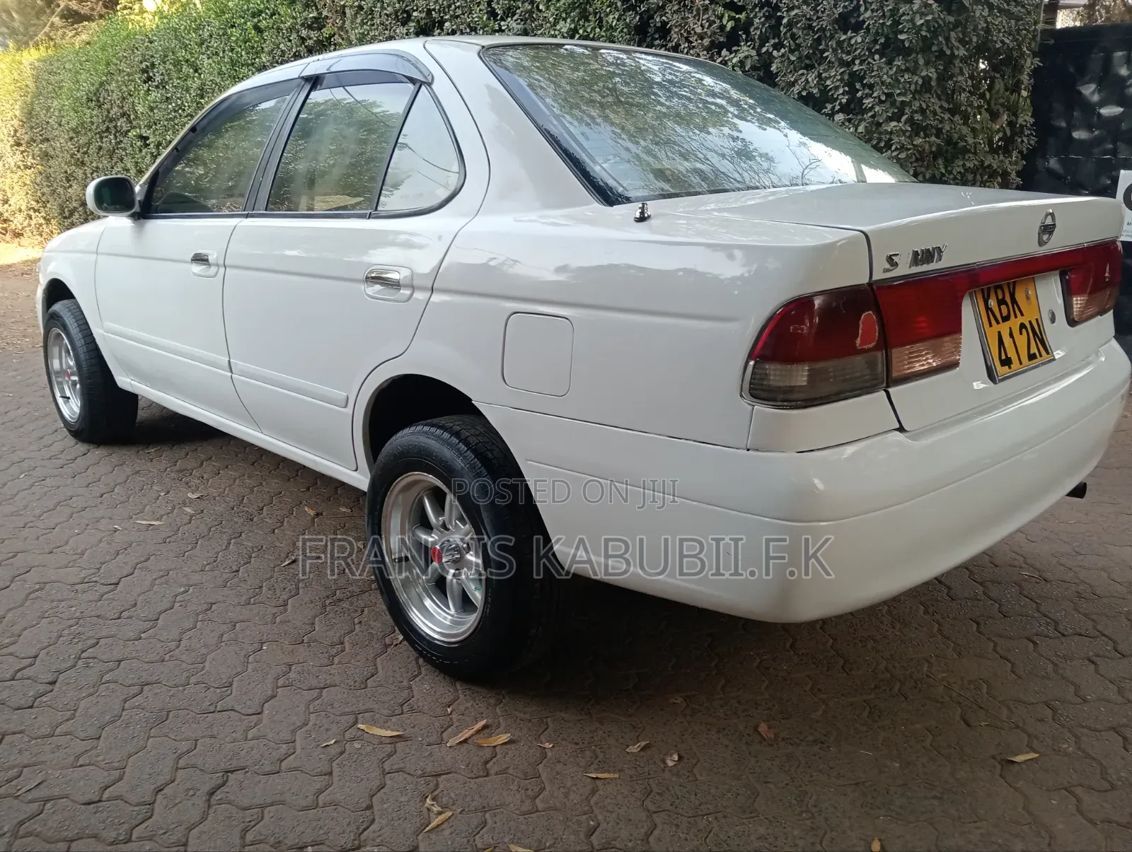 Nissan Sunny 2003 White