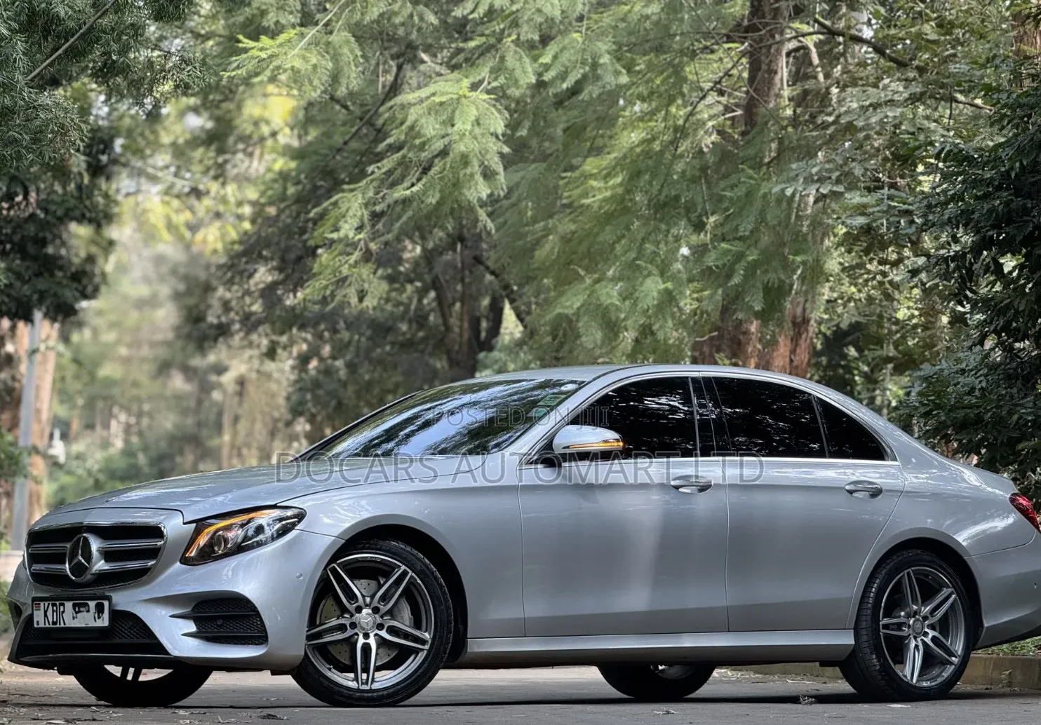 Mercedes-Benz E200 2017 Silver