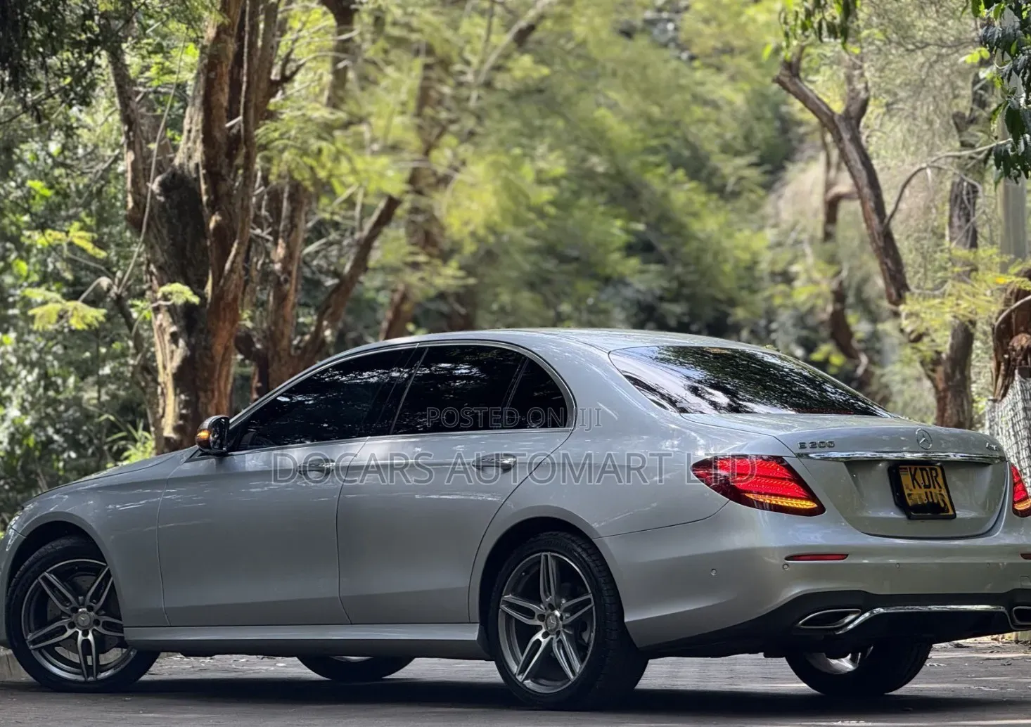 Mercedes-Benz E200 2017 Silver