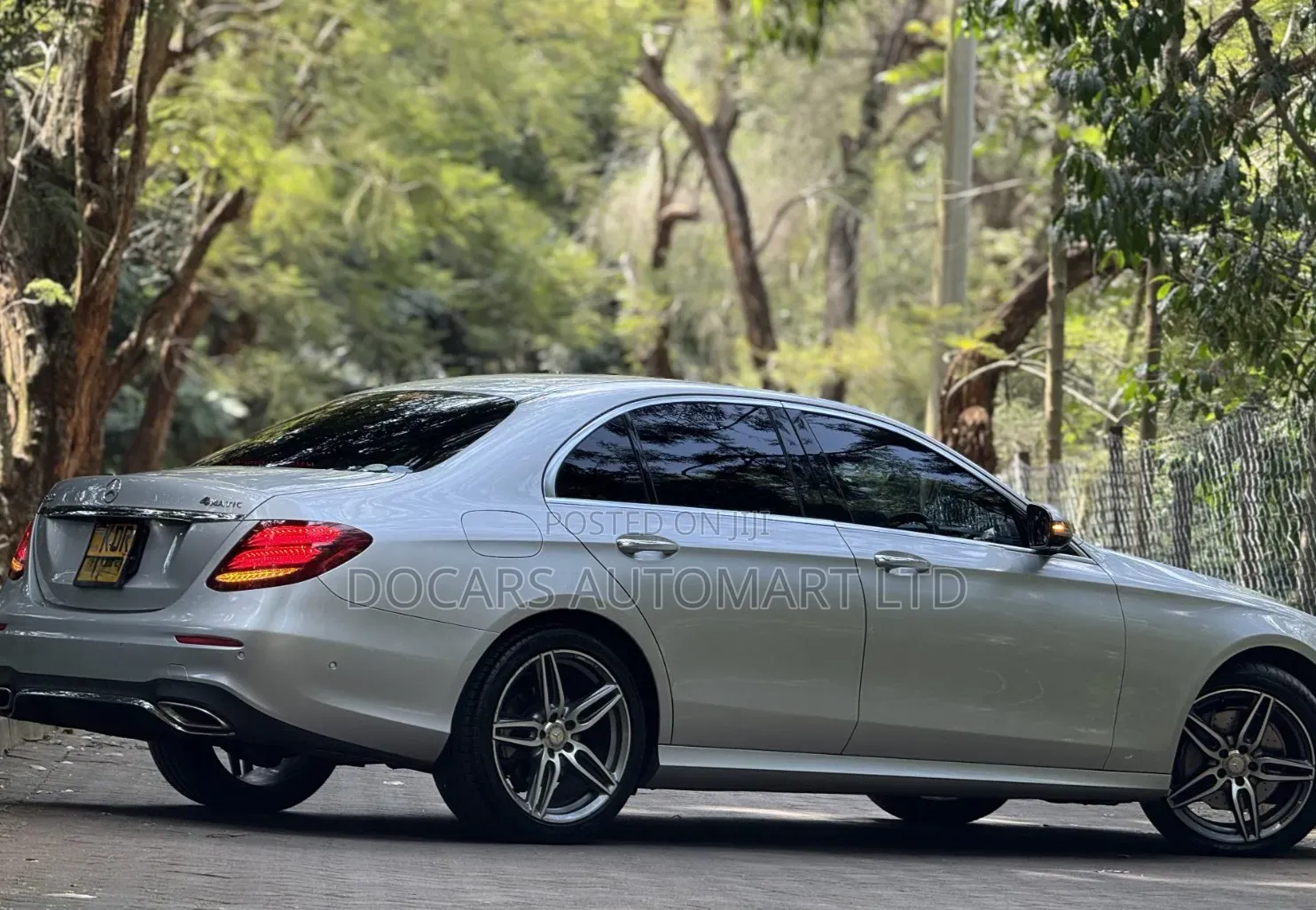 Mercedes-Benz E200 2017 Silver