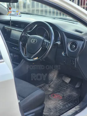 Toyota Auris 2016 Pearl