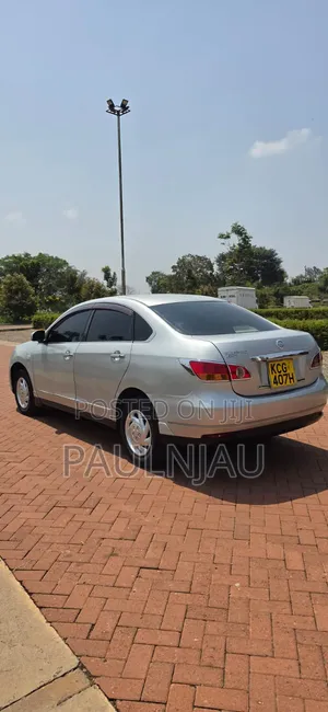 Nissan Bluebird 2009 Silver