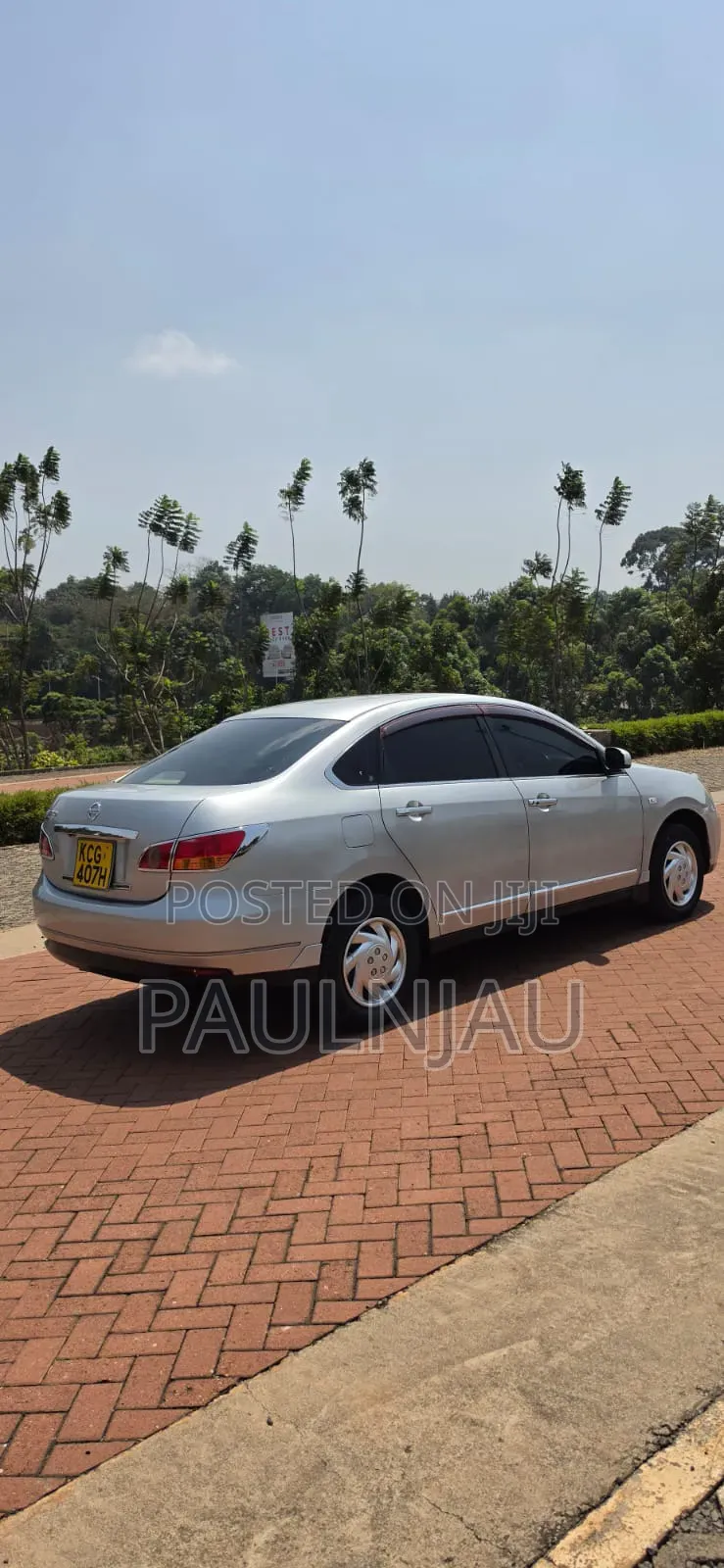 Nissan Bluebird 2009 Silver