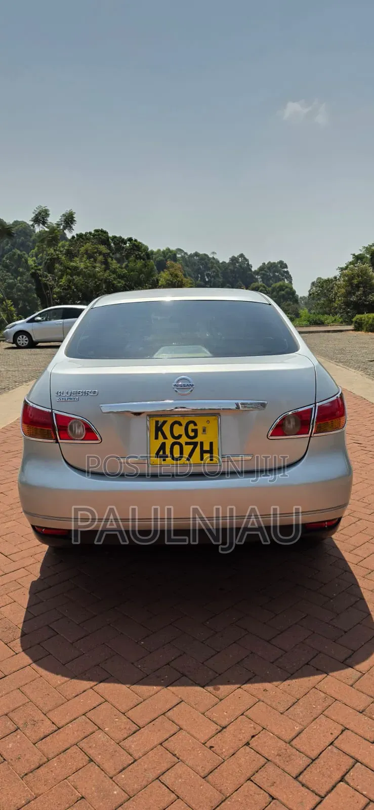 Nissan Bluebird 2009 Silver