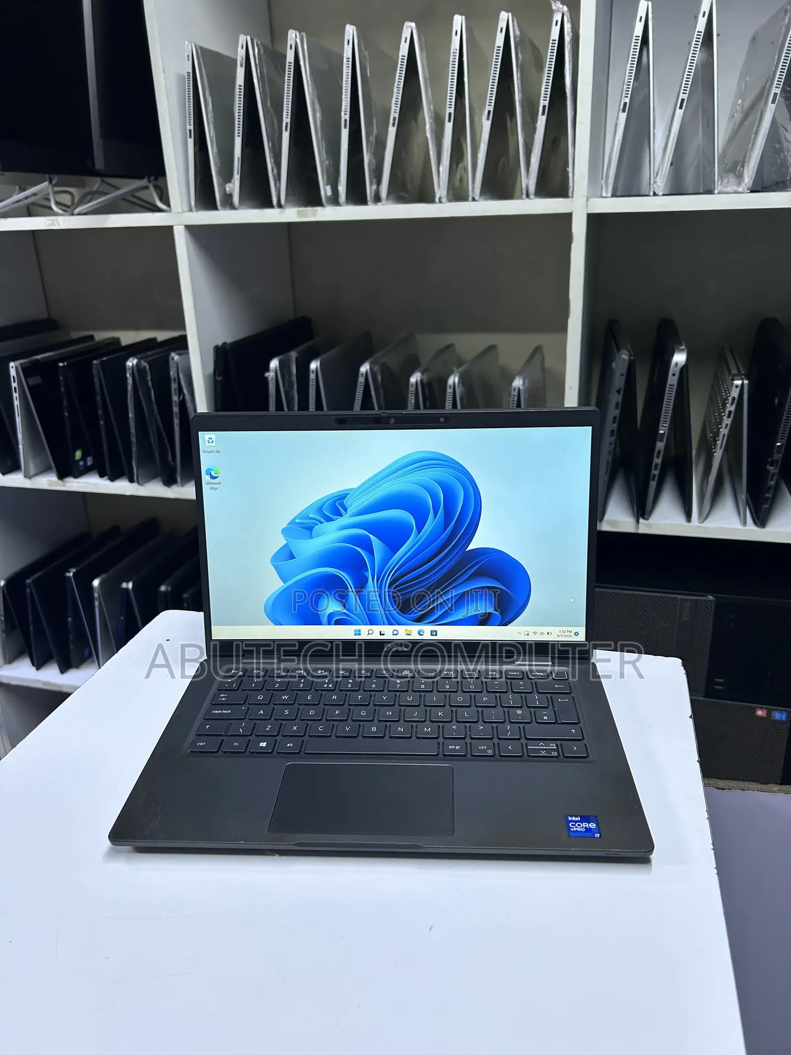 Laptop Dell Latitude 7320 16GB Intel Core i7 SSD 512GB