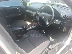 Mercedes-Benz C180 2005 Silver
