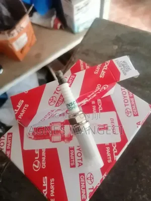 Spark Plugs Denso, Toyota Genuine SC20HR11
