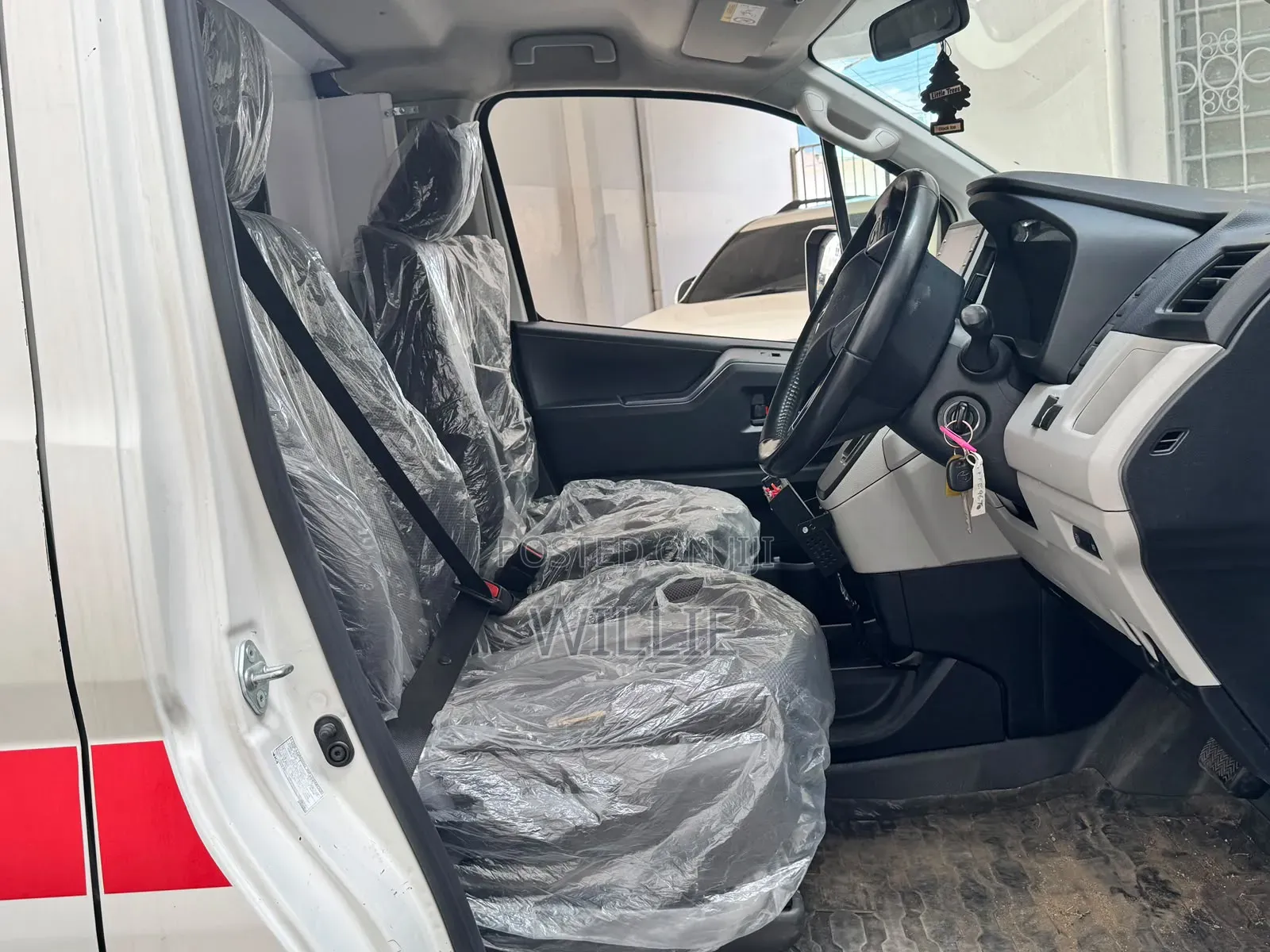 Toyota HiAce 2020 White