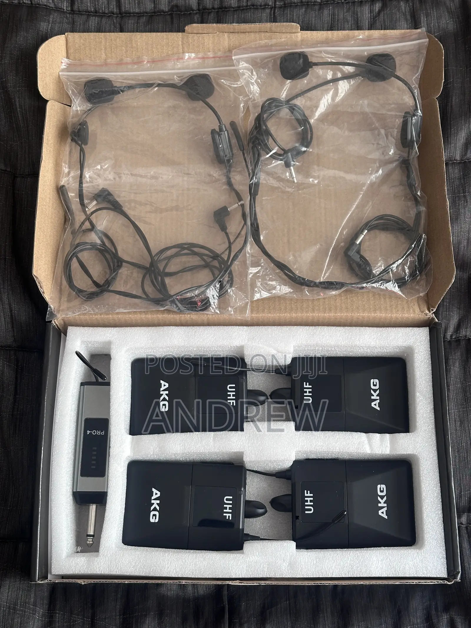 Wireless Lavelier Microphones